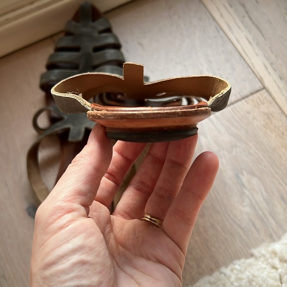 Beautiful green cydwoq sandals - Picture 4 of 6